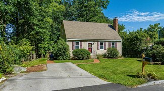 158 Patricia Ln, Manchester, NH 03104