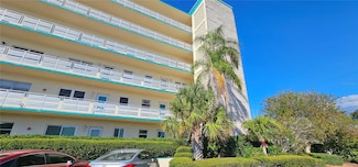 2960 59th St S Unit 202, Gulfport, FL 33707