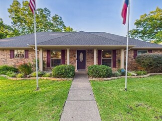 102 Misty Glen Cir, Gun Barrel City, TX 75156