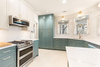 1812 Hyde Park Ct, Flower Mound, TX 75028