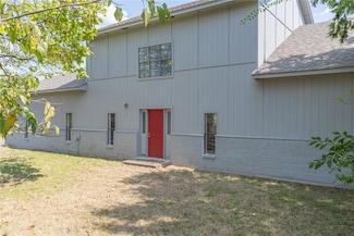 900 N Harrah Rd, Harrah, OK 73045