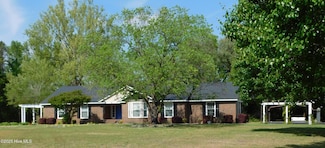 19160 Sneads Grove Rd, Laurinburg, NC 28352