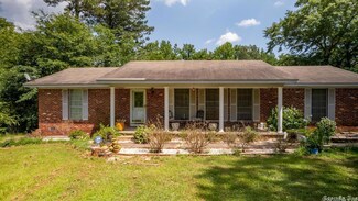 5815 Stagecoach Rd, Little Rock, AR 72204