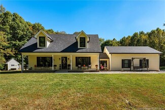 6251 Sarles Creek Rd, Floyds Knobs, IN 47119