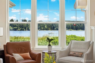 32 Heron Rd, Port Ludlow, WA 98365