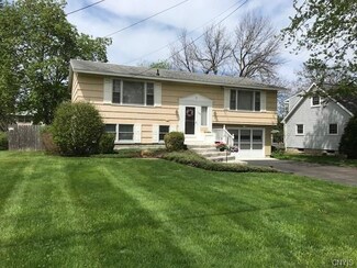 102 Gordon Pkwy, Syracuse, NY 13219