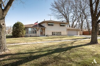 6349 Barbara Ave, Tinley Park, IL 60477