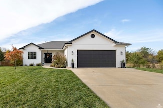 4116 Eagle Valley Dr, Manhattan, KS 66502