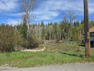 821 Lower Page Rd, Smelterville, ID 83868