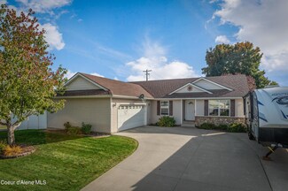 8532 N Brookside Dr, Hayden, ID 83835