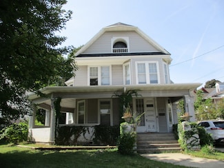 414-414.5 S West Ave, Freeport, IL 61032