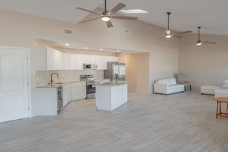 2330 Valle Del Sol Ct SW, Albuquerque, NM 87105