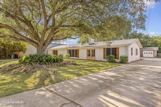 100 Cecile Dr, Lafayette, LA 70508
