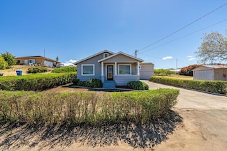 335 Calabasas Rd, Watsonville, CA 95076