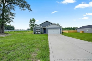 601 Laurel Lake Rd, Salemburg, NC 28385