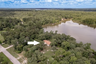221 Chestnut Bend, Huntsville, TX 77320