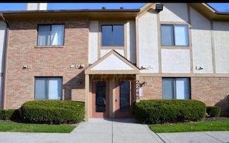 2245 Hedgerow Rd Unit D, Columbus, OH 43220