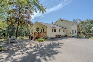 825 Second Crown Point Rd, Strafford, NH 03884