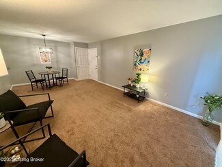 1259 Westlynne Way Unit 1, Louisville, KY 40222