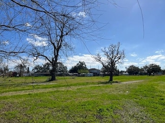 105 Anna Mina Dr, Buras-Triumph, LA 70041