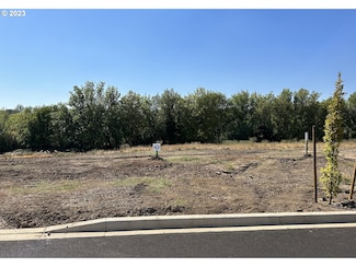 3137 NW Shadden Dr Unit 63, McMinnville, OR 97128