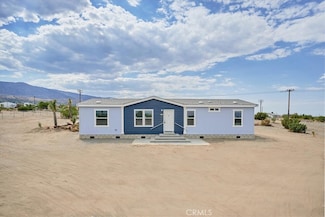 9470 Gitano Rd, Phelan, CA 92371