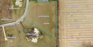 4199 Whitetail Woods Dr, Bargersville, IN 46106
