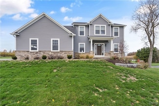 102 Firefly Way, Camillus, NY 13031