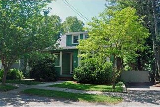 11 Hudson St, Milton, MA 02186
