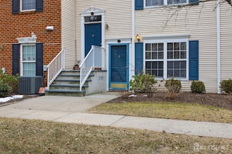 32 Wayne Ct, Plainsboro, NJ 08536