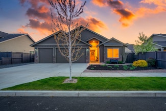 2947 NW 23rd St, Redmond, OR 97756