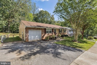 15209 Calexico Ln, Woodbridge, VA 22193