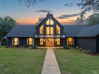 2873 Avenida de Soto, Navarre, FL 32566