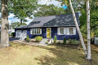 4 Churchill St, Nashua, NH 03062