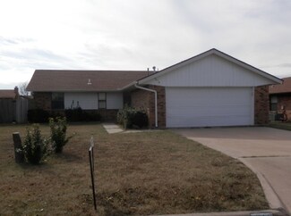 6410 SW Glenhaven Ave, Lawton, OK 73505