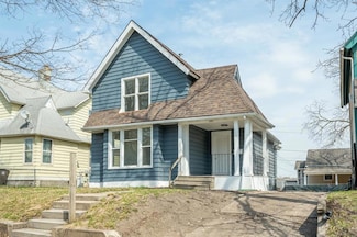 1303 22nd St, Des Moines, IA 50311