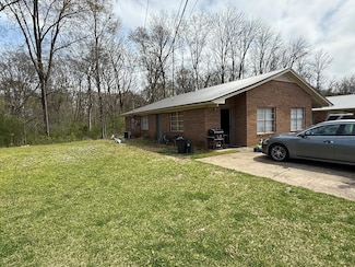 91 Fagan Blvd, West Point, MS 39773