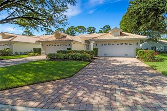 804 Wiggins Bay Dr Unit 22R, Naples, FL 34110
