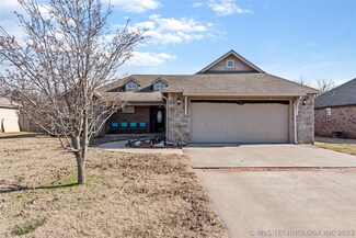 11207 S 278th East Ave, Coweta, OK 74429