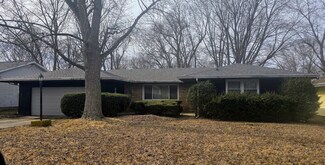 2705 Arlene Dr, Urbana, IL 61802