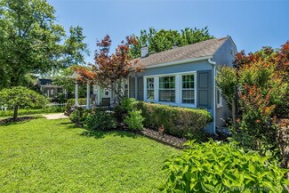 2228 E 17th Place, Tulsa, OK 74104