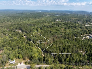 12-1 S Burnt Cove Rd, Stonington, ME 04681