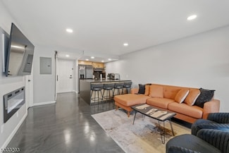 55 Clinton Place Unit 308, Hackensack, NJ 07601