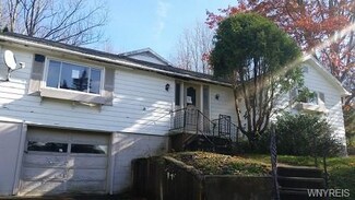 37 Pine Hill Dr, Alfred, NY 14802