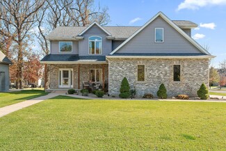 7382 Emerson Ct, Schererville, IN 46375