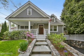 12 Laddins Rock Rd, Old Greenwich, CT 06870