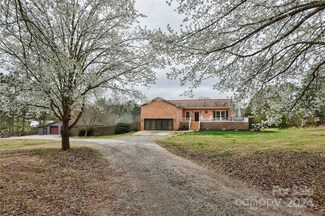 1380 Saddle Dr, York, SC 29745