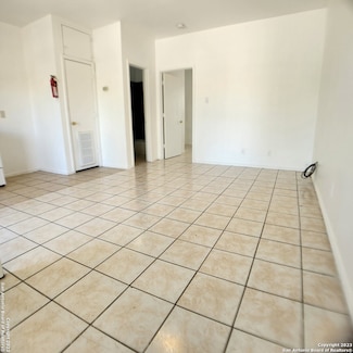 1702 W Craig Place Unit 7, San Antonio, TX 78201