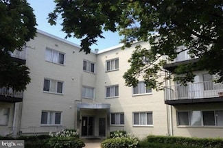 1001 Chillum Rd Unit 209, Hyattsville, MD 20782