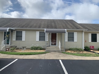 2925 Pawnee Dr, Hopkinsville, KY 42240